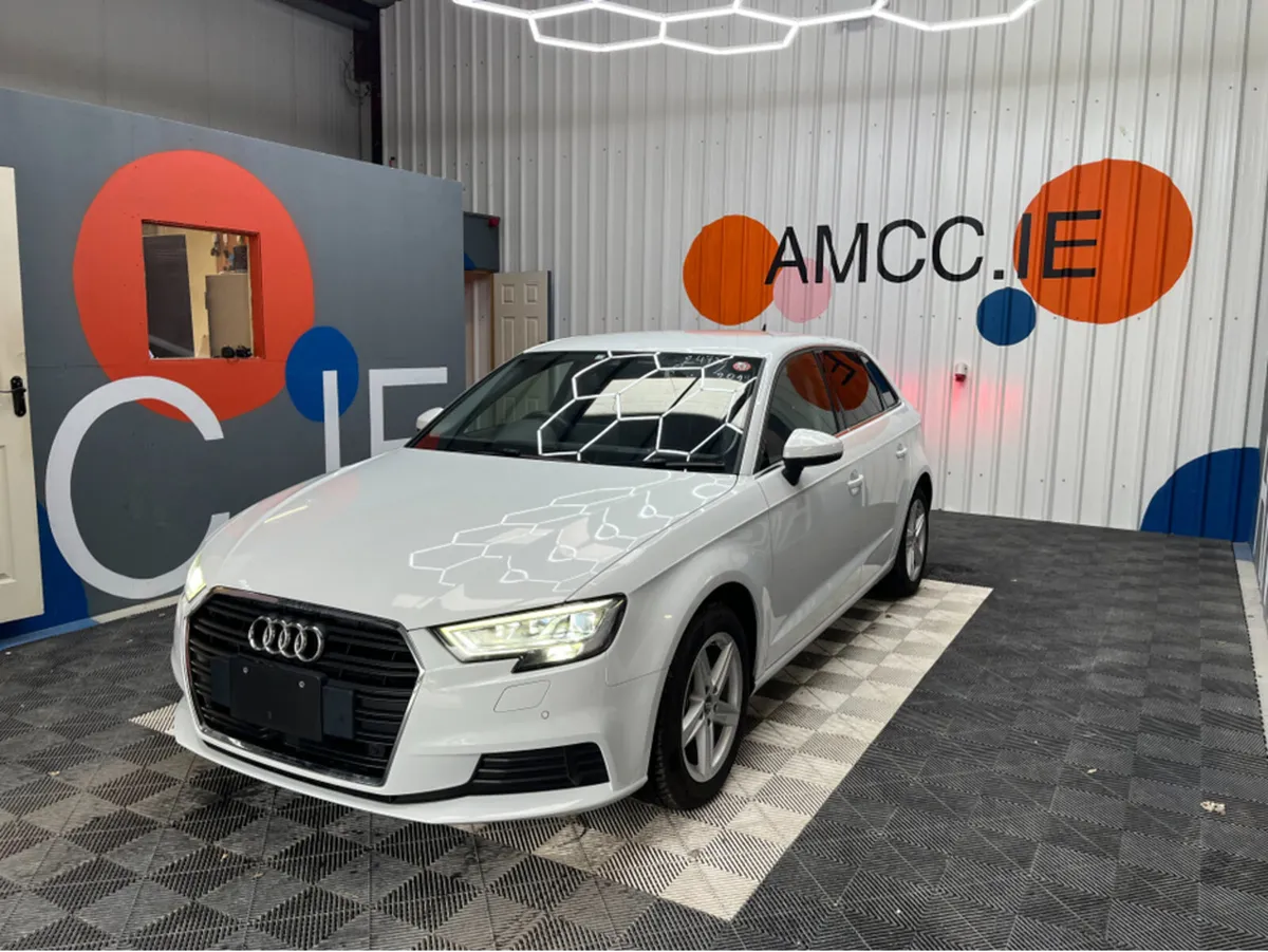 Audi A4 1.4 TFSI / 52k KMs / REVERSE CAMERA , ADAP - Image 3