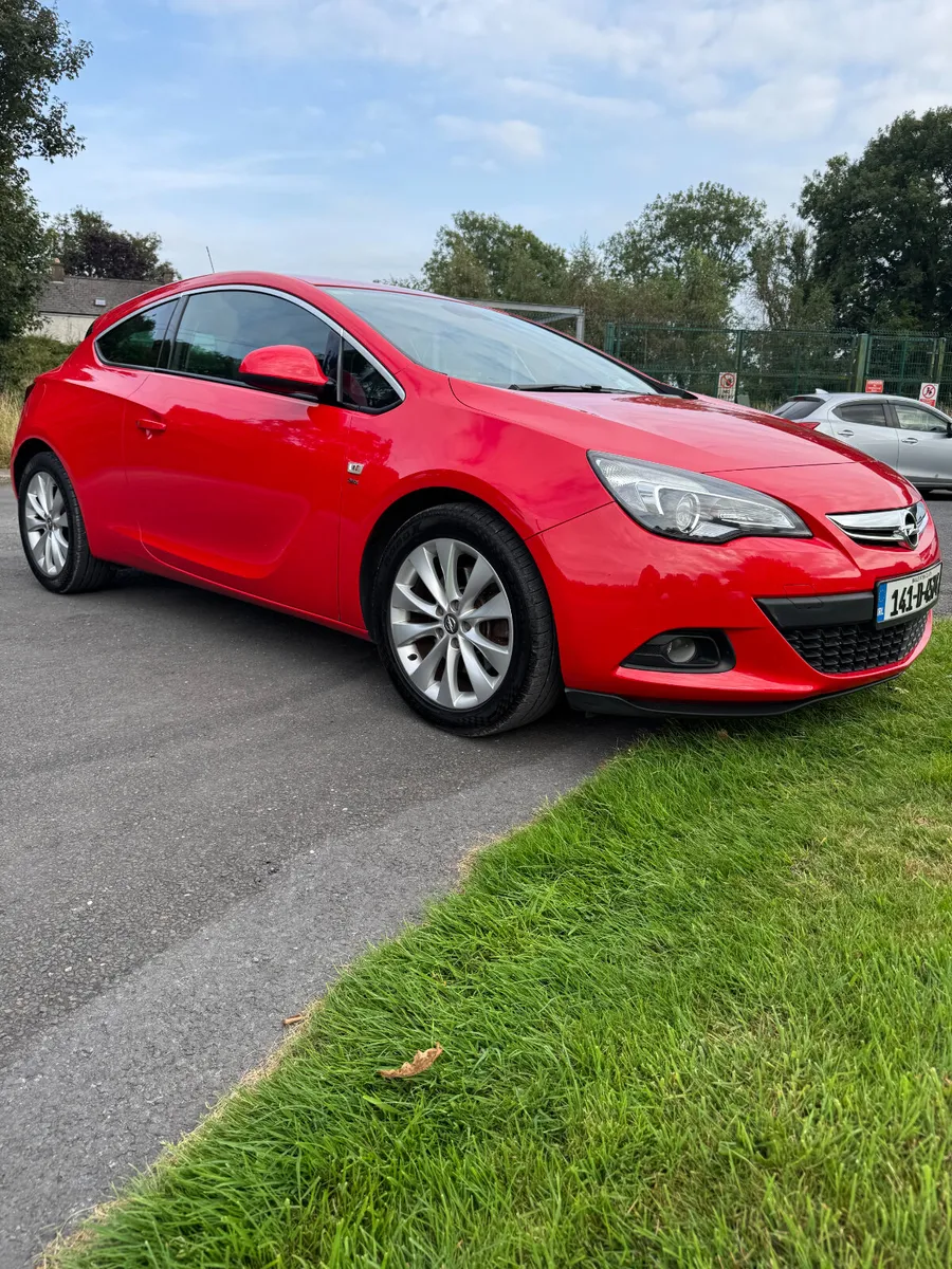 141 Opel Astra SRI GTC.. Luxury Interior.. Low KMs - Image 2
