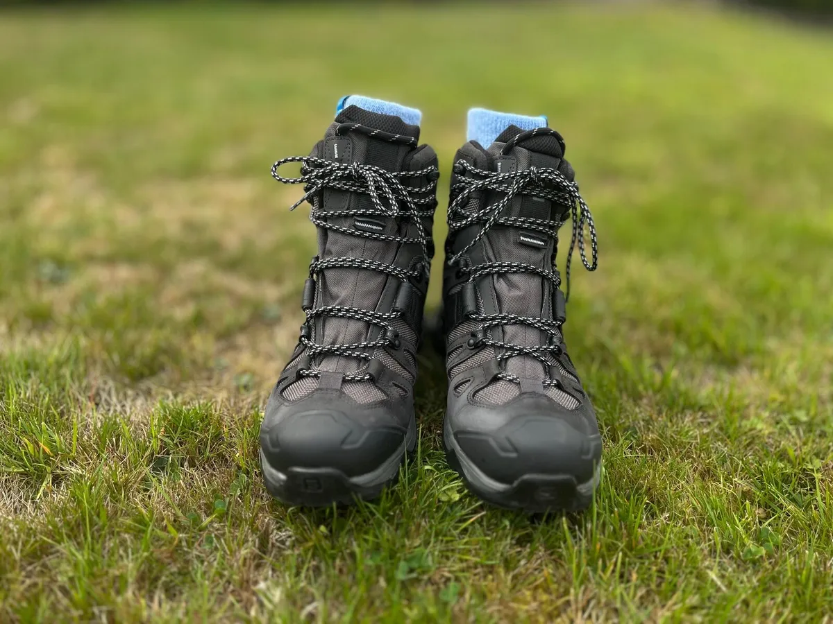 New Hiking Boots Salomon Quest UK9 - Image 3