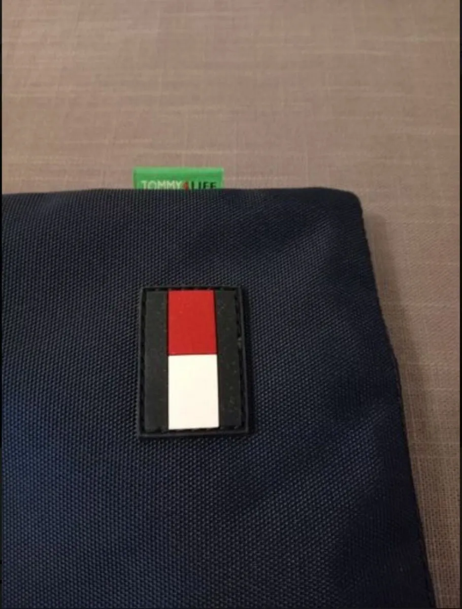 Tommy Hilfiger bag - Image 1