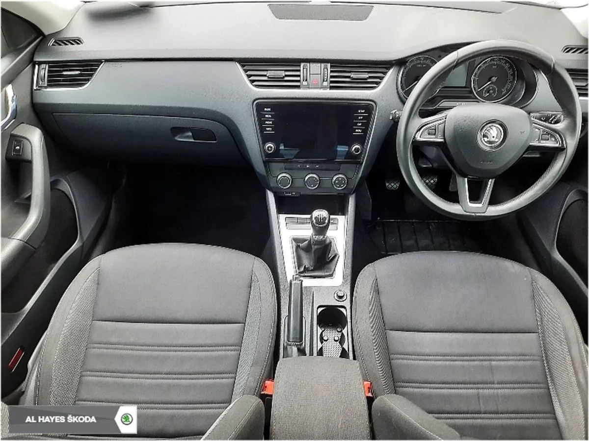 Skoda Octavia  tiny Mileage ambition 1.6tdi - Image 2