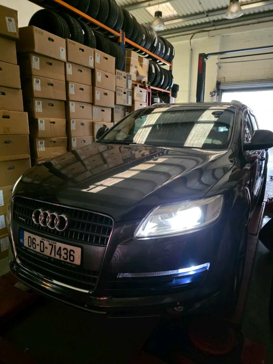 Audi q7 2006 crew cab 5 seats 180k miles grey - Image 2
