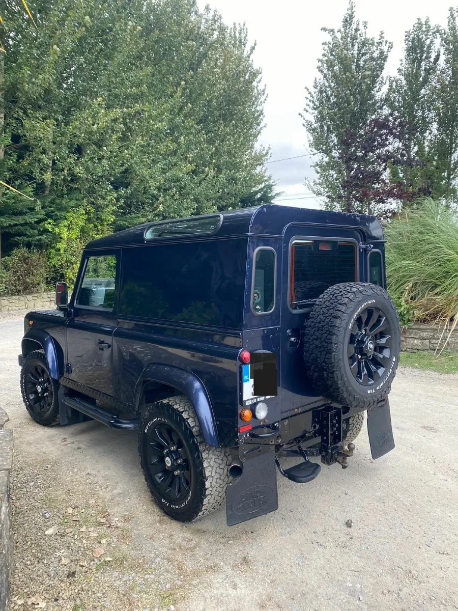 Land Rover Defender 2014 - Image 3