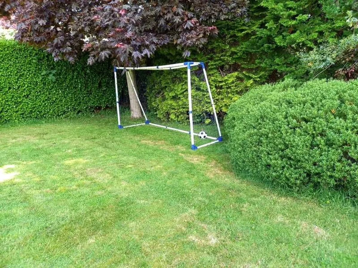 Goalposts 10 x 6