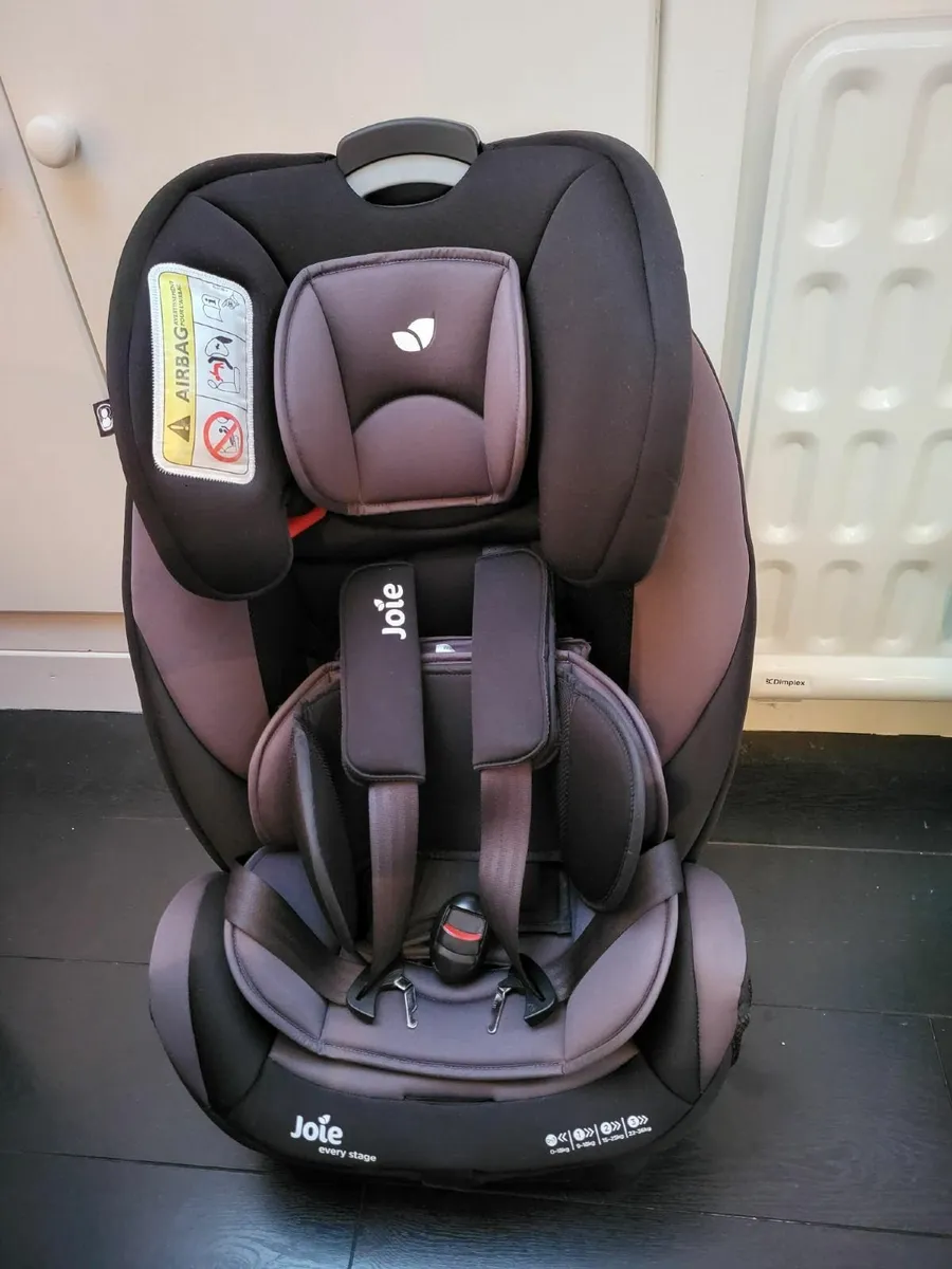 Joie Every Stage car seat - Image 1