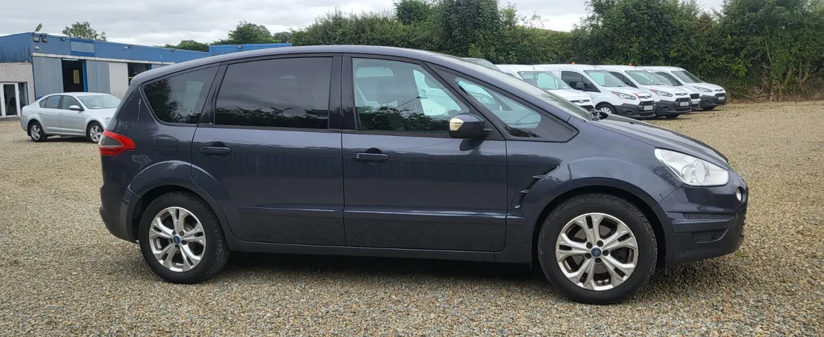 Ford S-Max 2011 dsl 6 speed new test - Image 2