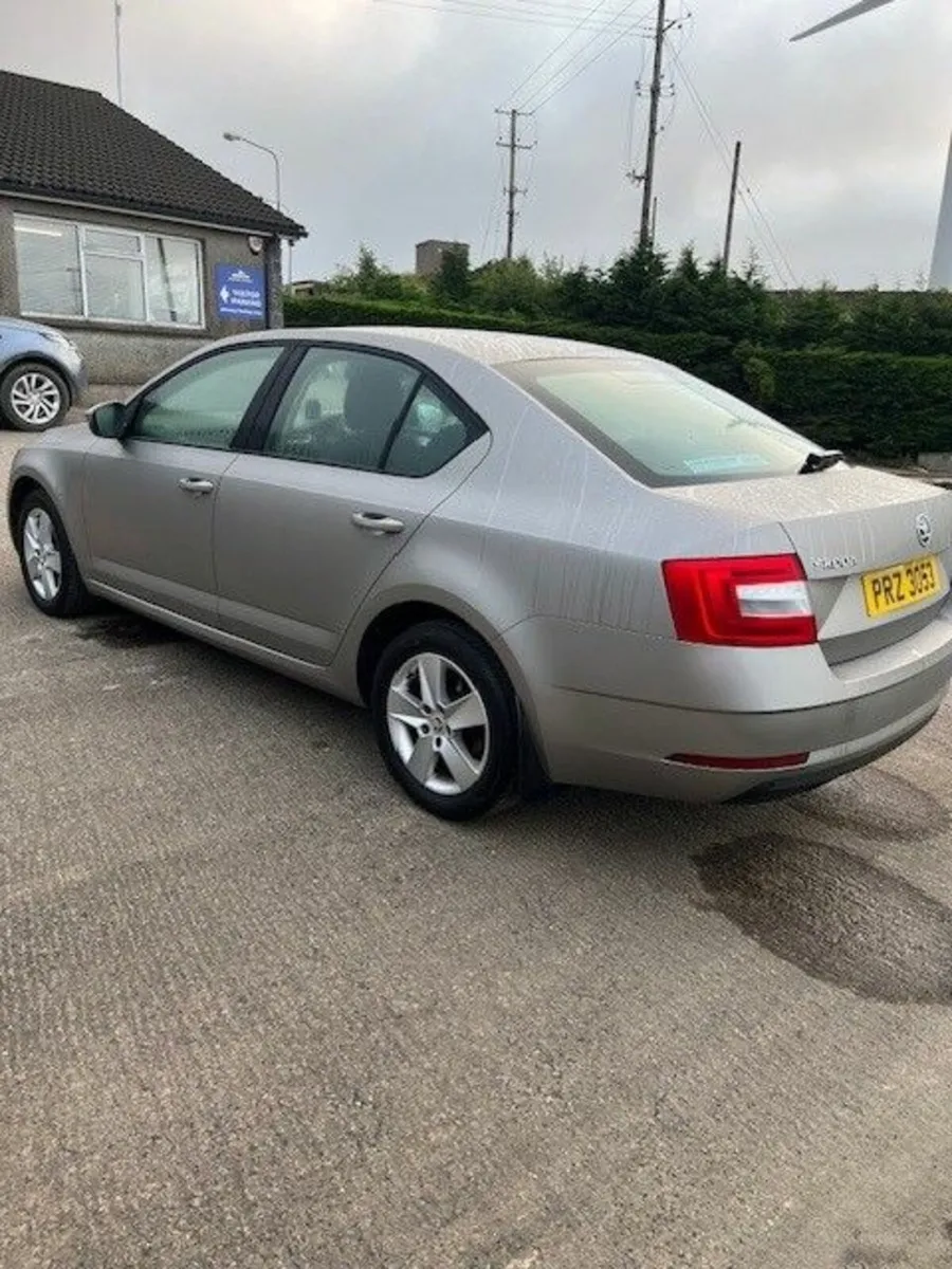 Skoda Octavia 2018 - Image 3