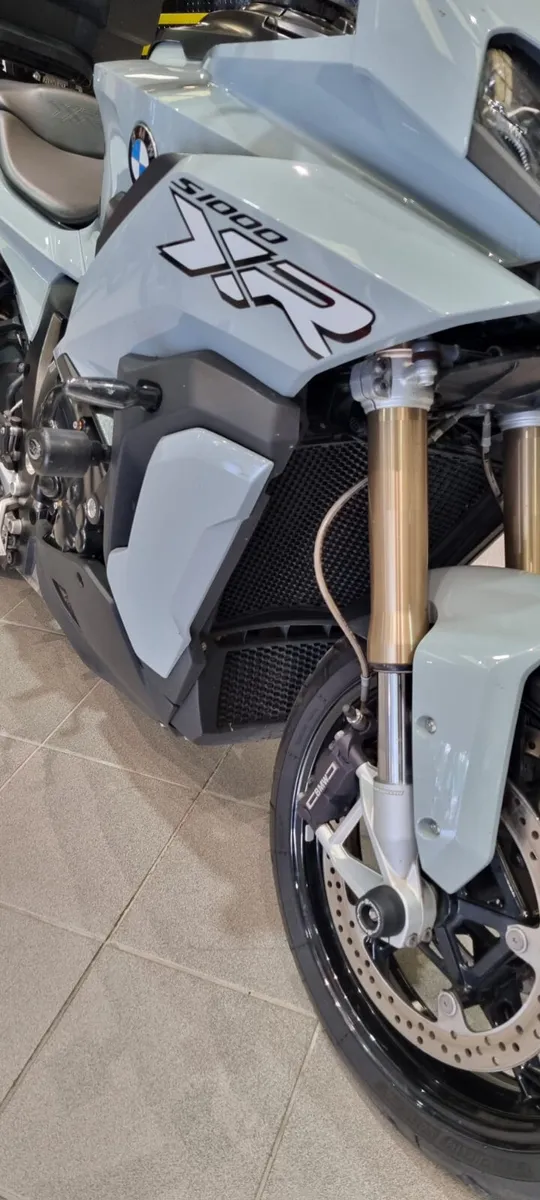 BMW S1000XR Low - Image 3