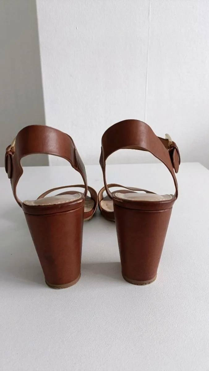 Leather sandals - Image 3