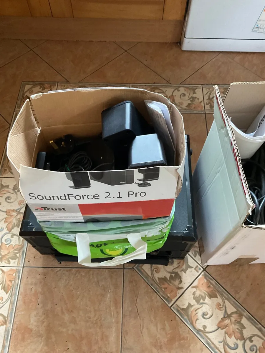 Retro audio sound equipment for sale. - Image 3