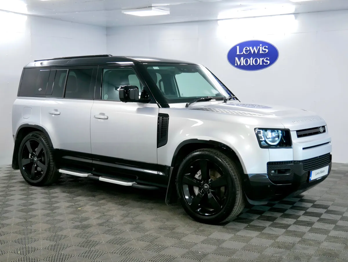 2023 Land Rover Defender SE P400e - Image 1