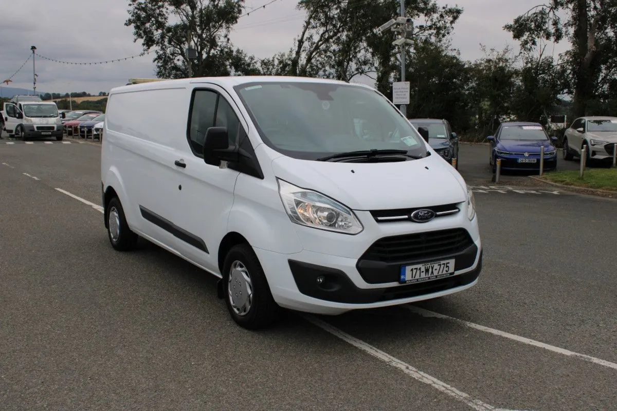 Ford Transit Custom 125 PS L4 2.2 Diesel/manual - Image 1