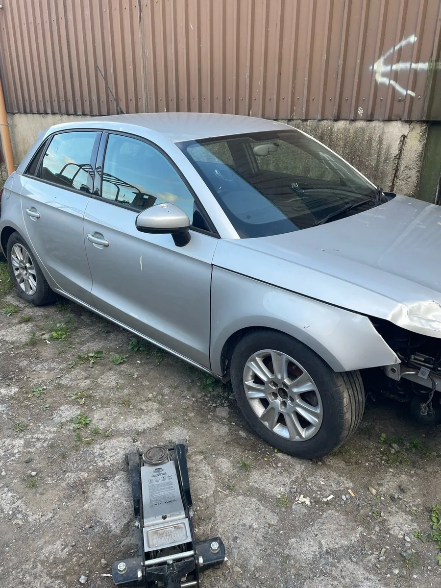 Car parts - Image 1
