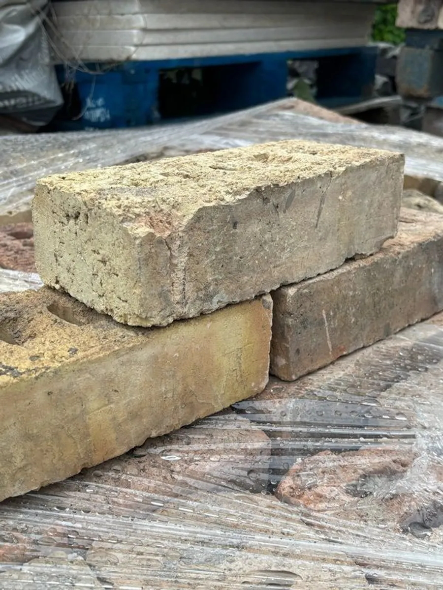 Reclaimed bricks - Image 1