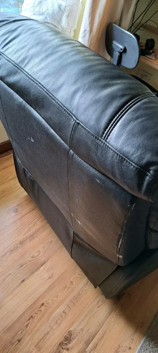 Black leather recliner sofa - Image 4