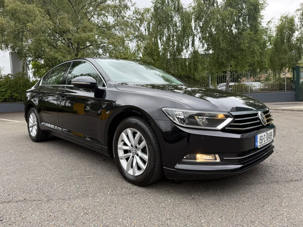Volkswagen Passat 1.6 TDI Comfortline - Image 1