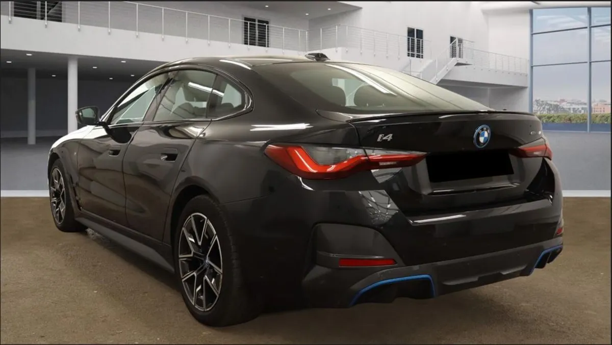 2022 BMW I4 EDRIVE40 M SPORT 84KwH BATTERY - Image 3
