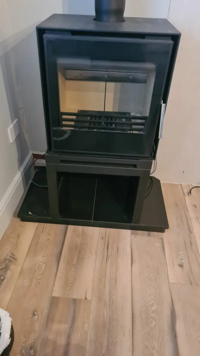 vitae 9 kw Stove - Image 1
