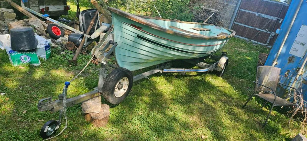 Lake boat - Image 2