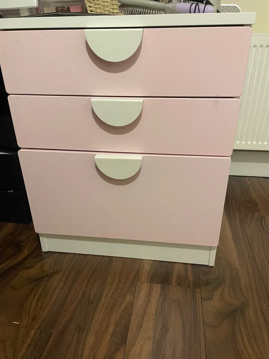 Kids bed/wardrobe/desk unit - Image 3