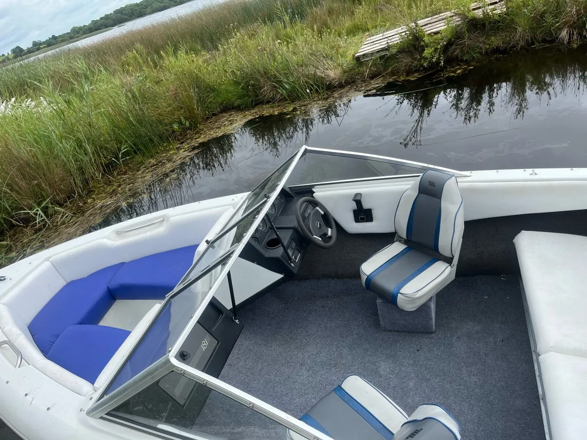 Bow rider speed boat - Image 2
