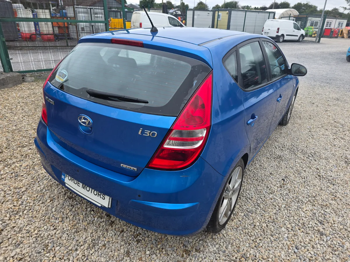 Hyundai i30 2010 - Image 4