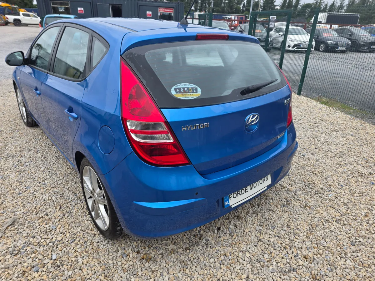 Hyundai i30 2010 - Image 3