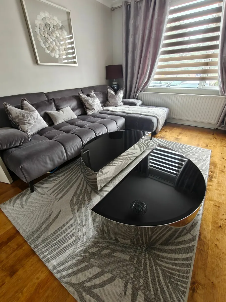Large Heavy Arnotts Round Coffee Table 120 cm 30 H - Image 4