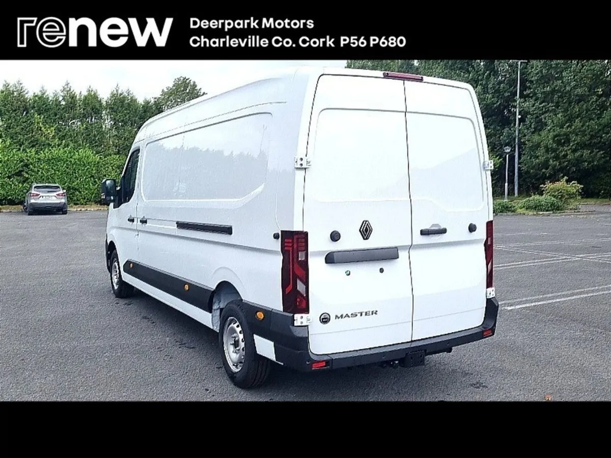 Renault Master Master FWD VAN Start 150bhp Lm35 B - Image 2