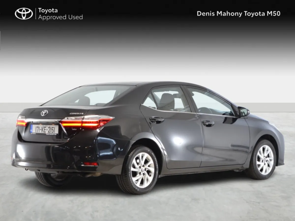 Toyota Corolla Luna Saloon Manual - Image 2
