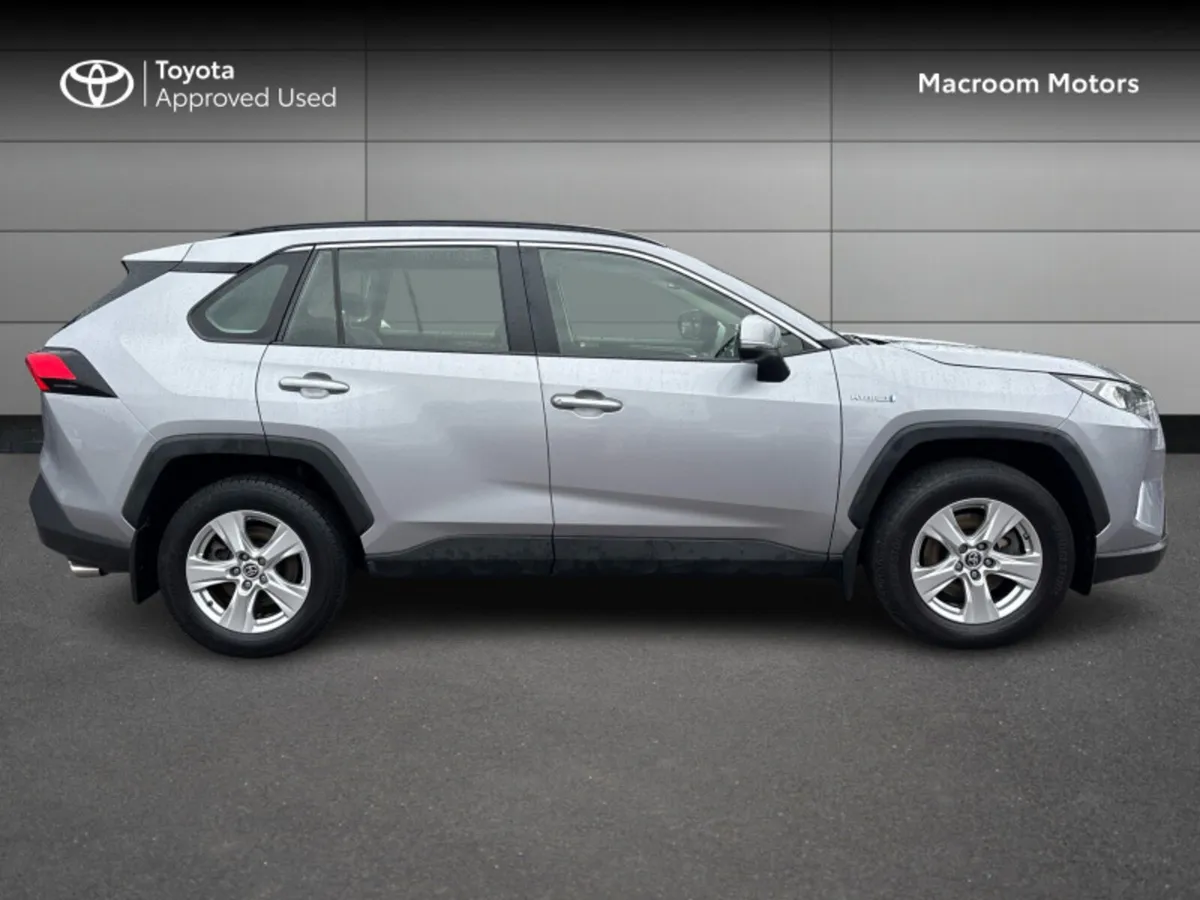 Toyota RAV4 RAV4 HYBRID LUNA 2WD 4DR AUTO - Image 3