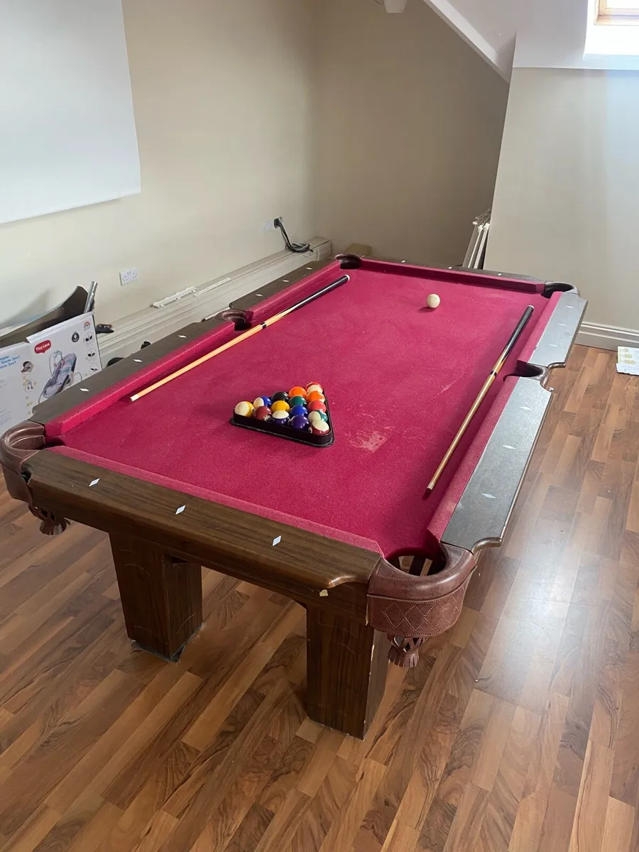 Pool table - Image 2