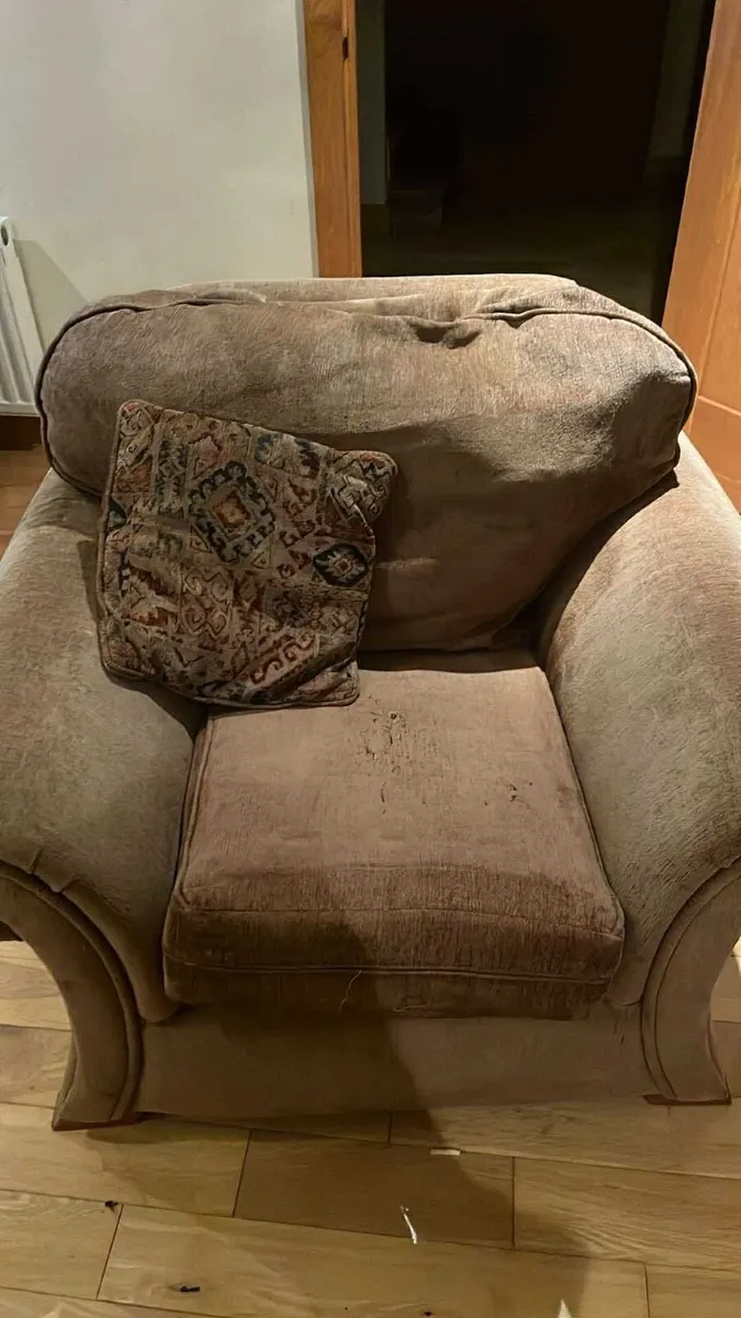 Suite of furniture - Image 4