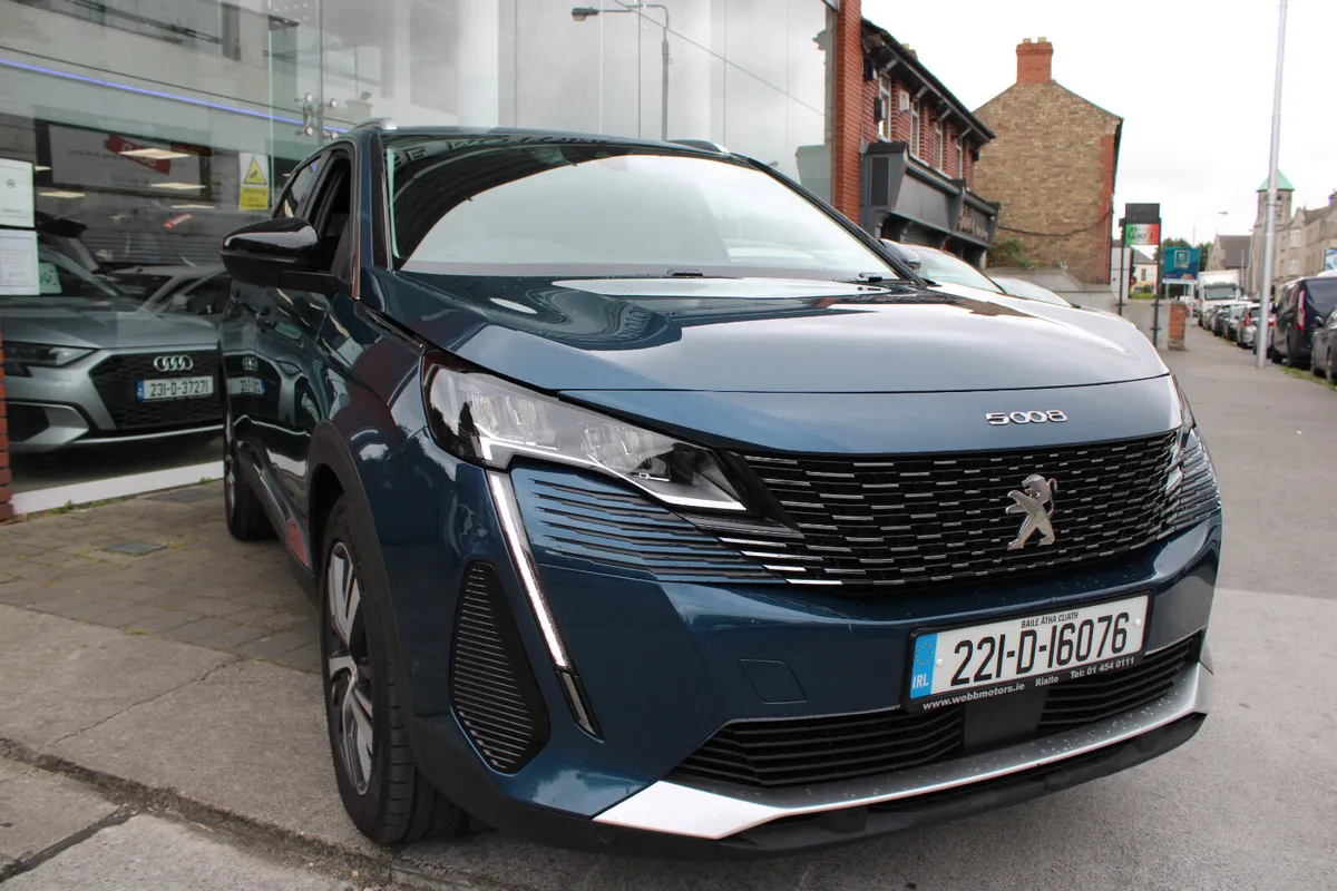 Peugeot 5008 1.5 HDI AUTOMATIC 2022 *FACELIFT* - Image 1