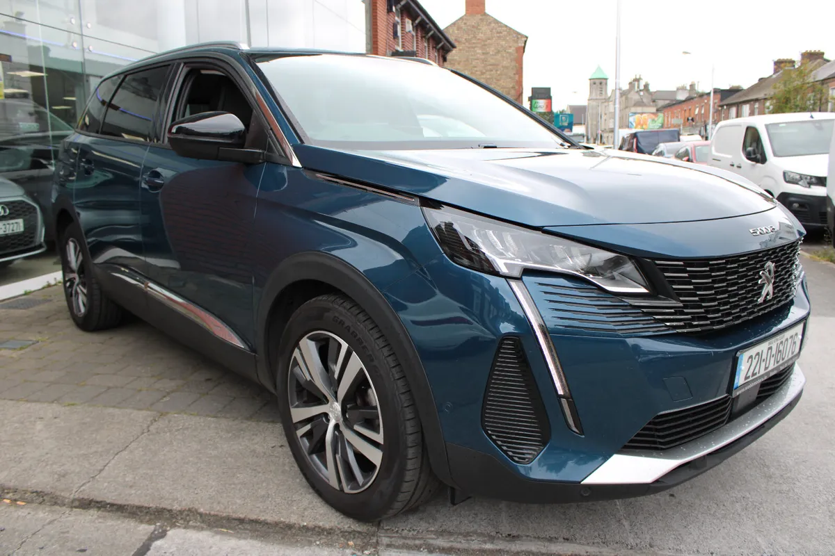 Peugeot 5008 1.5 HDI AUTOMATIC 2022 *FACELIFT* - Image 2