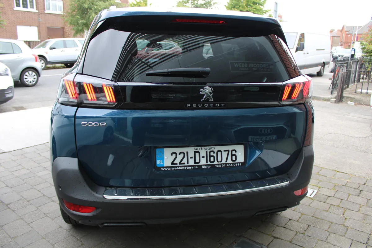 Peugeot 5008 1.5 HDI AUTOMATIC 2022 *FACELIFT* - Image 4