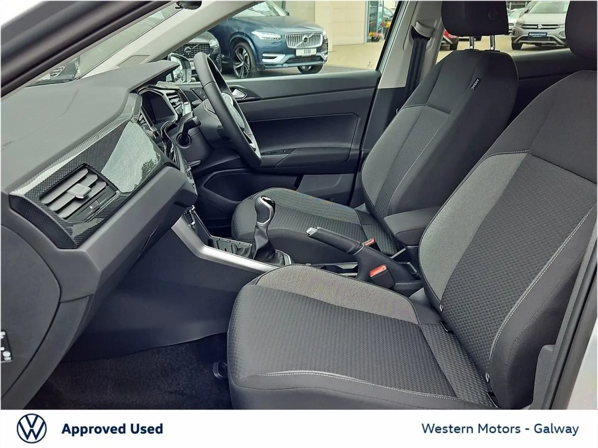 Volkswagen Polo Edition 75  15  Alloys  Aircon  R - Image 4
