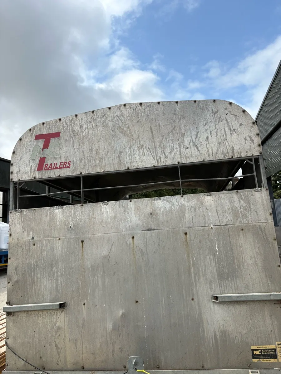 Cattle trailer body - Image 1