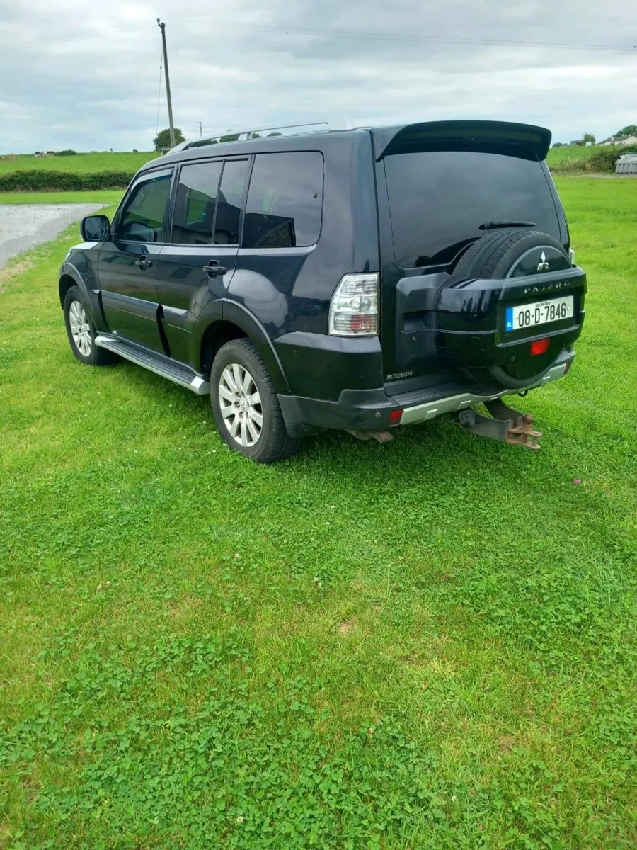 Mitsubishi pajero crewcab - Image 4