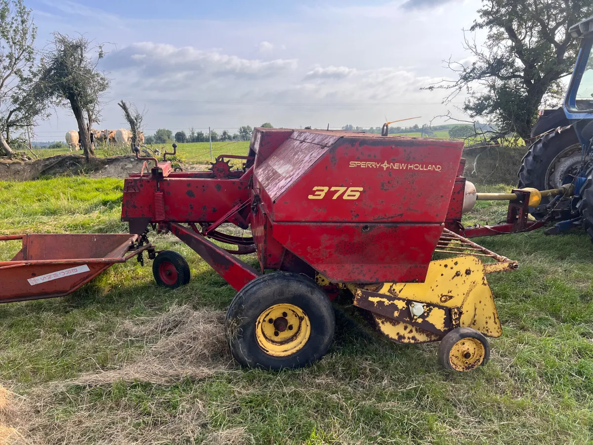 New Holland 376 Square Baler - Image 2