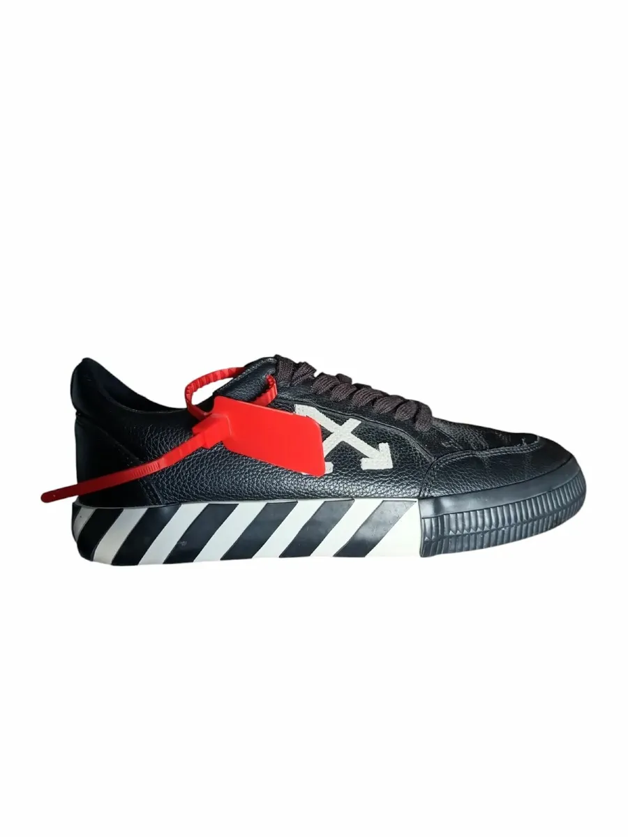 Shoes - Image 2