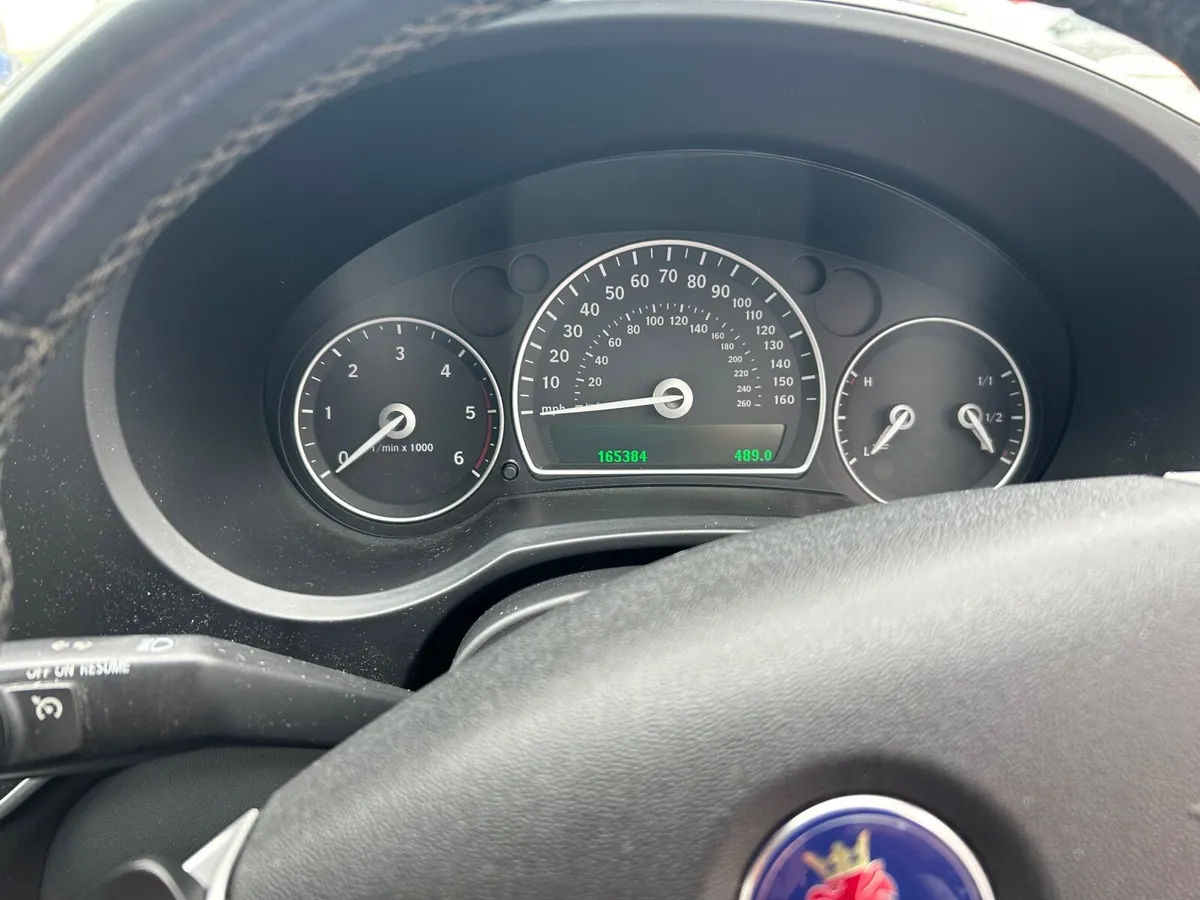 Car - Image 4