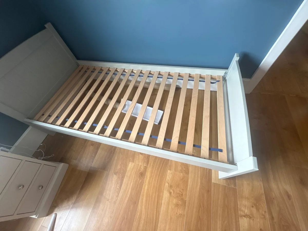 Bed - Image 4