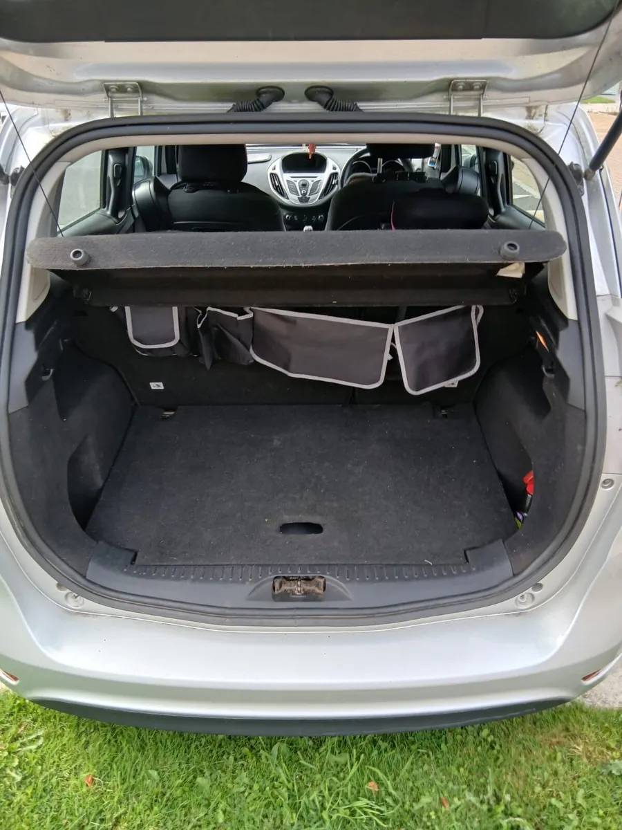Ford B-Max 2013 - Image 2