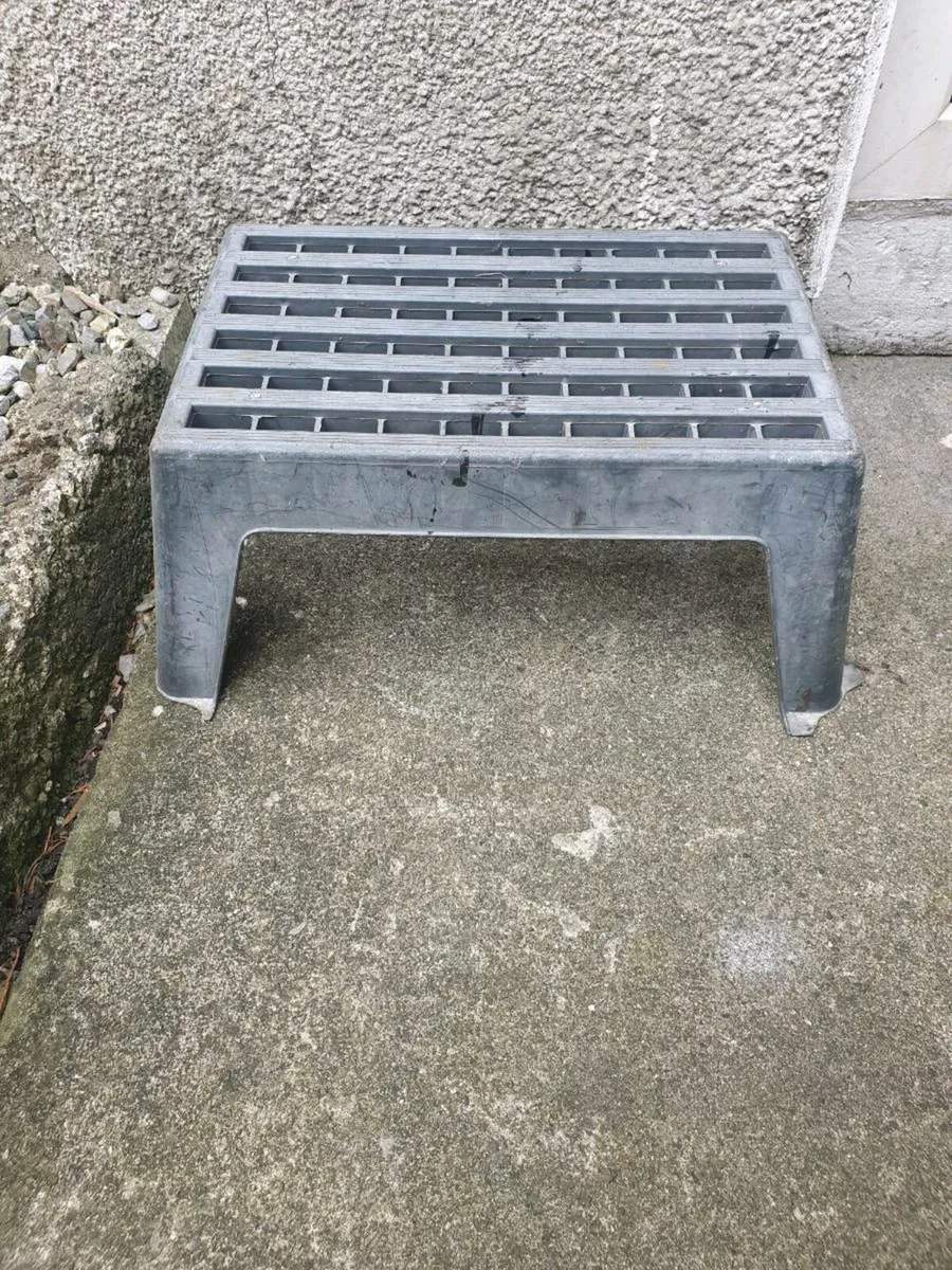 Camper Step