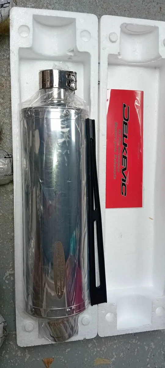 Motorcycle exhaust - Image 1