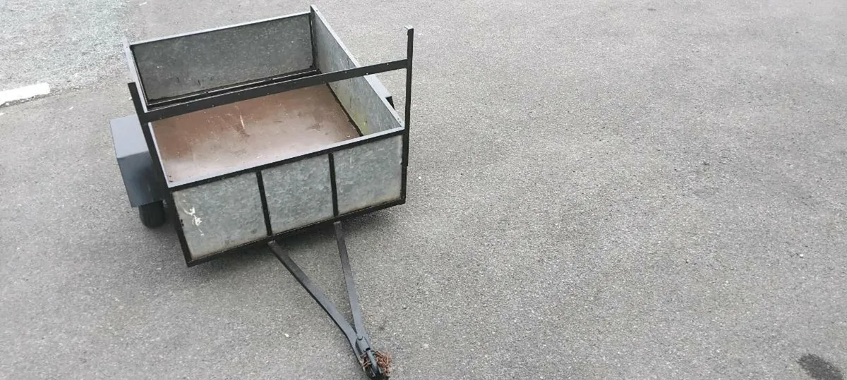 Trailer - Image 1