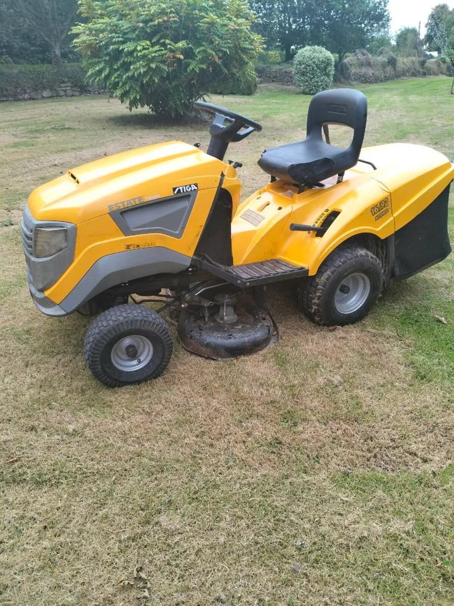 Ride on mower - Image 2