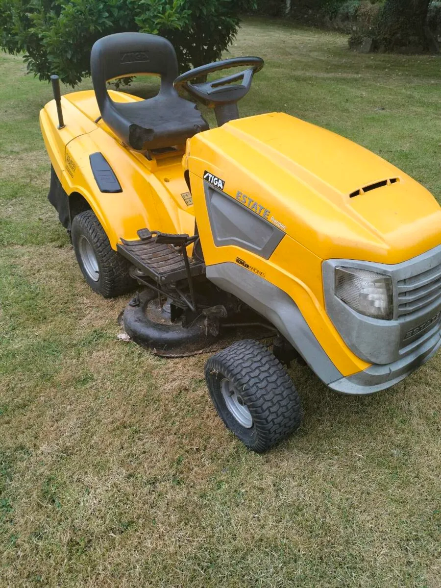 Ride on mower - Image 3