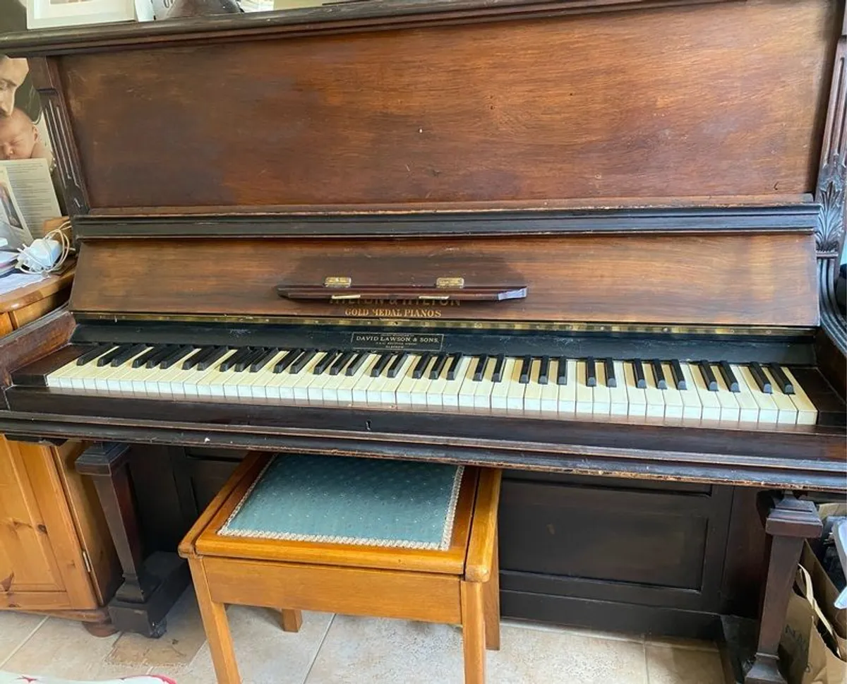 Free piano for collection